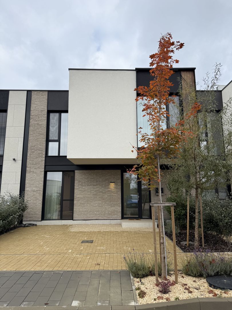 Vila tip UV03 mobilata complet in Amber Forest-prima inchiririere - Poză 1