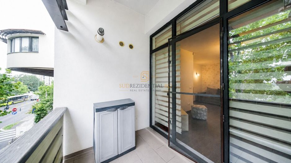 Apartament 3 camere, complet mobilat, decomandat, etaj intermediar - Poză 25