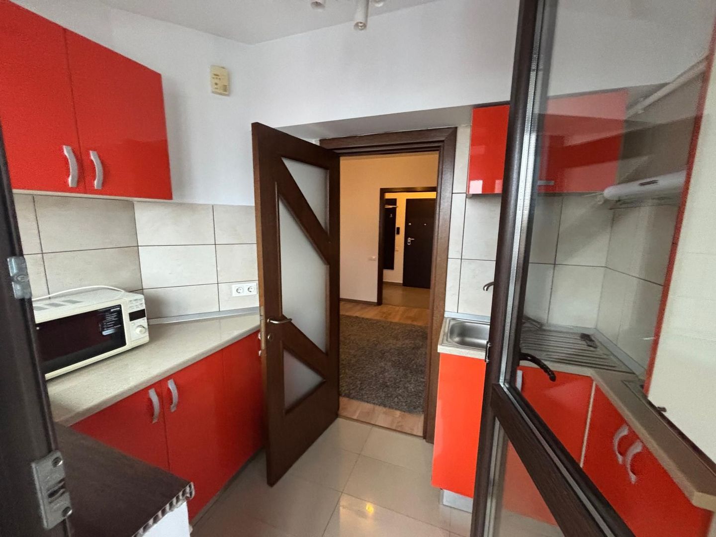 GARSONIERA - SEBASTIAN, CENTRALA PROPRIE, BUCATARIE INCHISA, MODERN - Poză 4