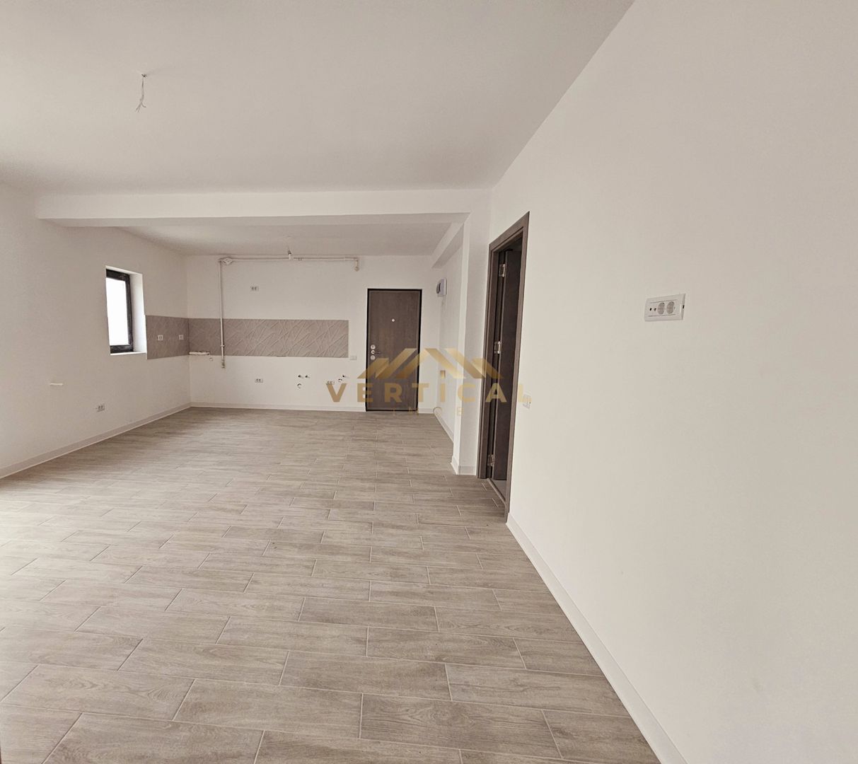 Apartament 2 camere in centrul comunei Berceni - Poză 3