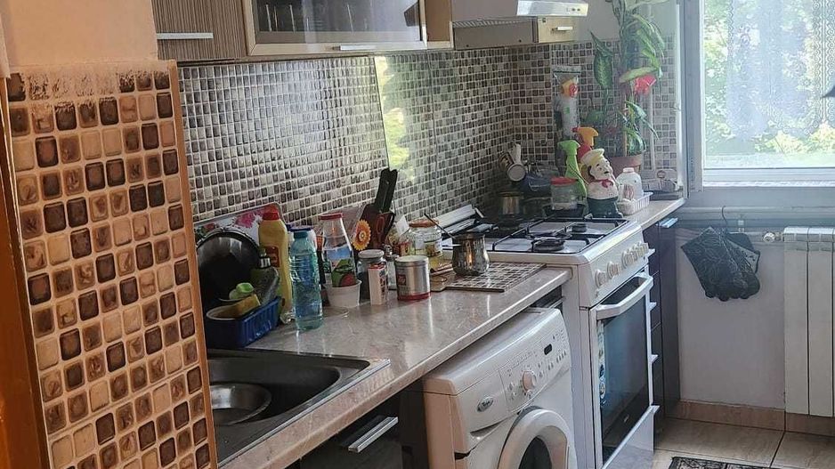 Vanzare Apartament 3 camere, 64 mp, centrală proprie, boxă 17 mp, lângă metrou - Poză 6