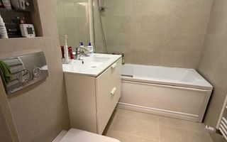 Apartament cu 3 camere decomandate, 65 mp, boxă, parter înalt. - Poză 6