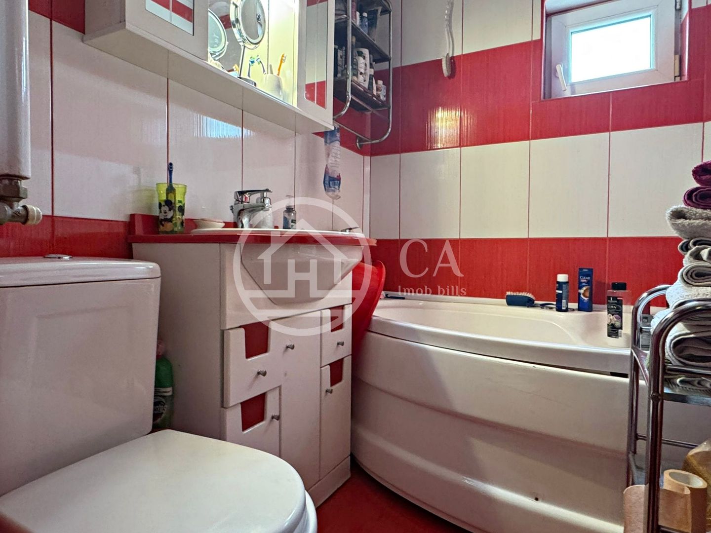 Apartament de închiriat tip Q cu 4 camere în zona Nufărul, Oradea - Poză 15