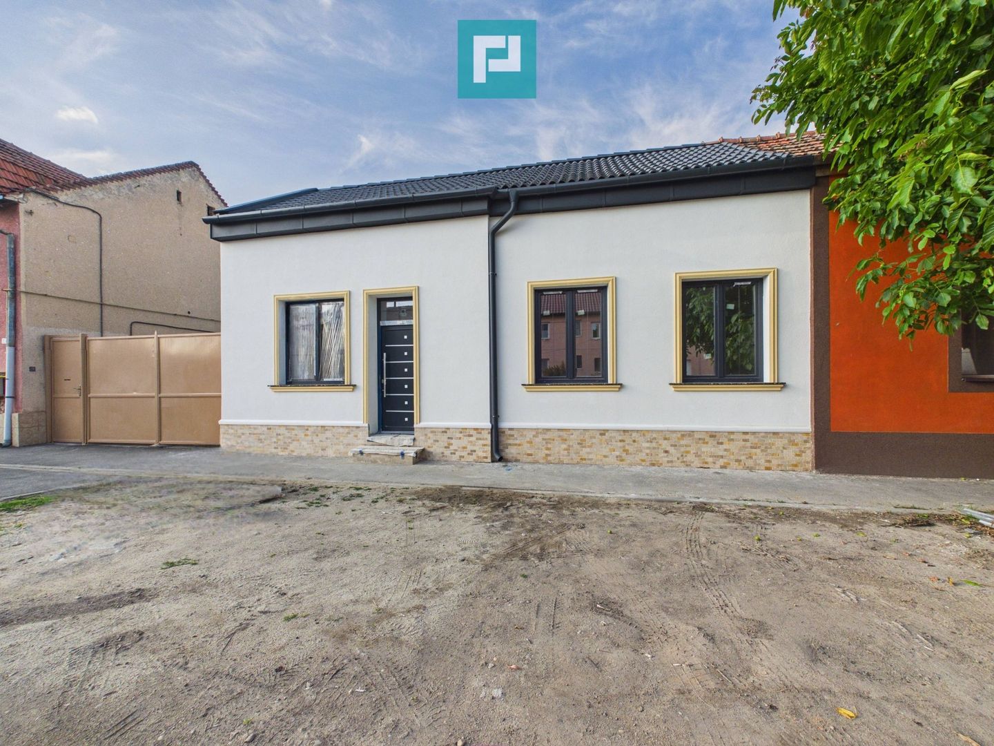Apartament la casă în Pârneava - Poză 4
