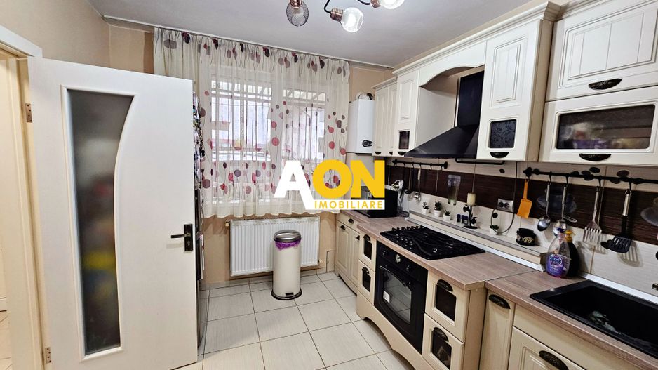 Casă tip înșiruit, 4 camere, Cetate, mobilată, utilată, 232 mp teren - Poză 7