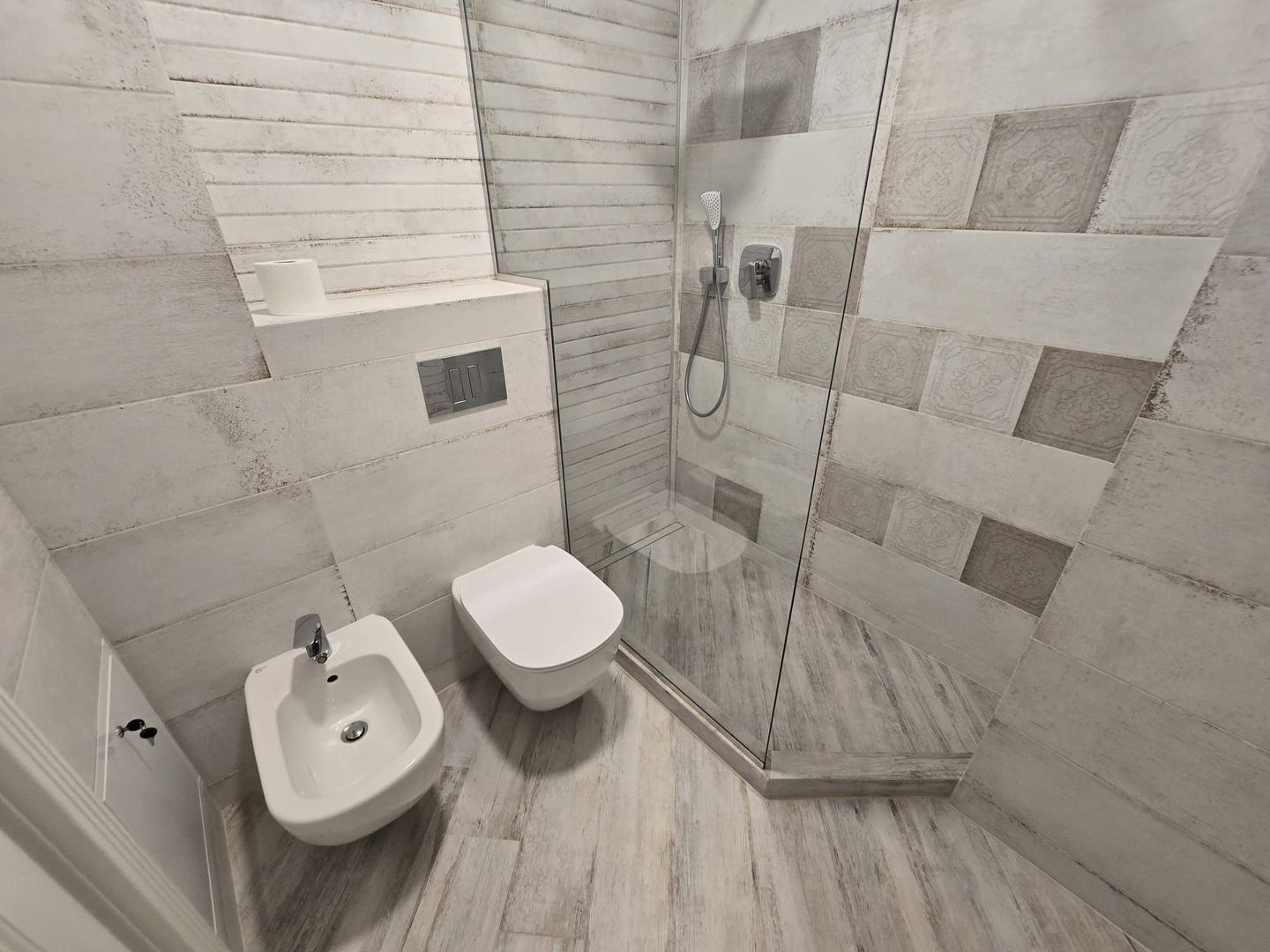 Apartament Exclusivist de Închiriat în Arena Residence - Poză 34