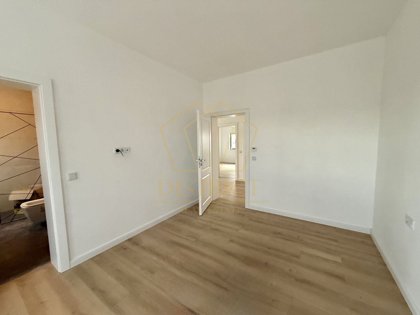 Duplex despartit prin camera tehnica 135 mp utili  |  Dumbravita - Poză 3