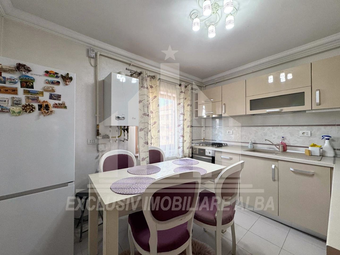 Apartament 3 camere decomandate | 72 mp | Renovat | Cetate - Closca - Poză 2
