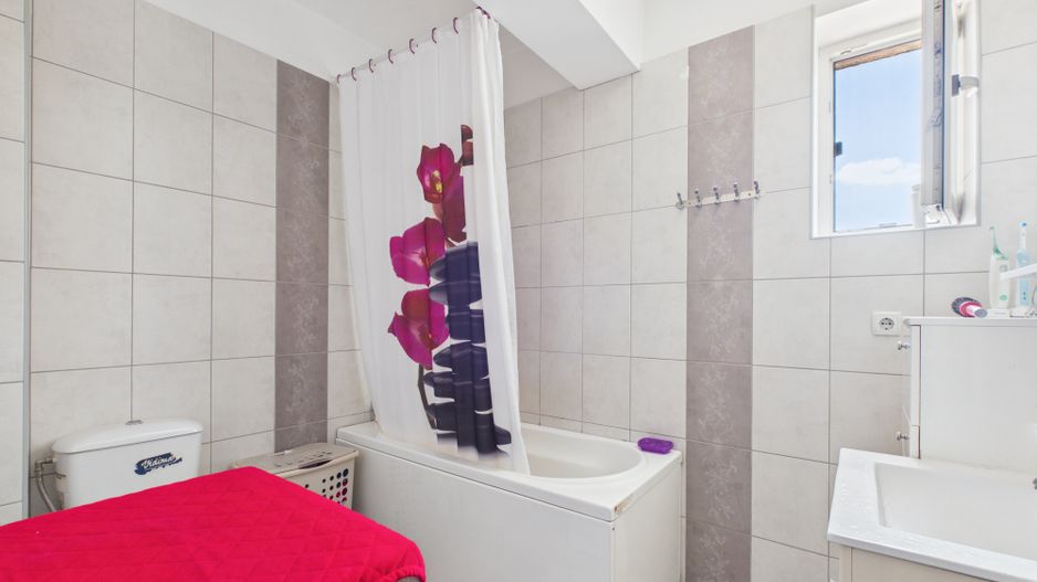 Apartament cu 3 camere la parcul Maica Teofana - Poză 9