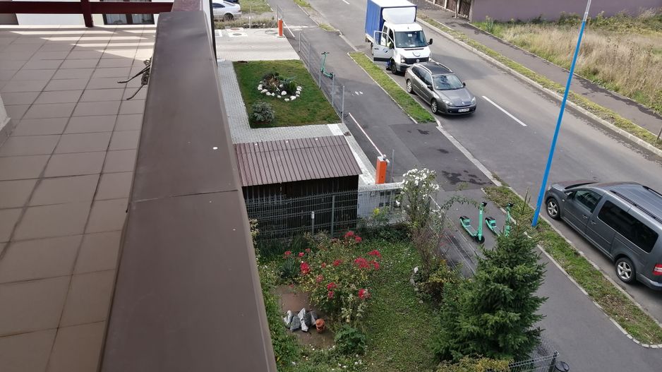 3 camere, structura mare, curte si garaj - Poză 7