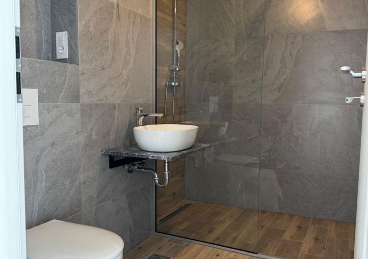 Apartament in bloc nou la 5 minute de mall Coresi - Poză 7