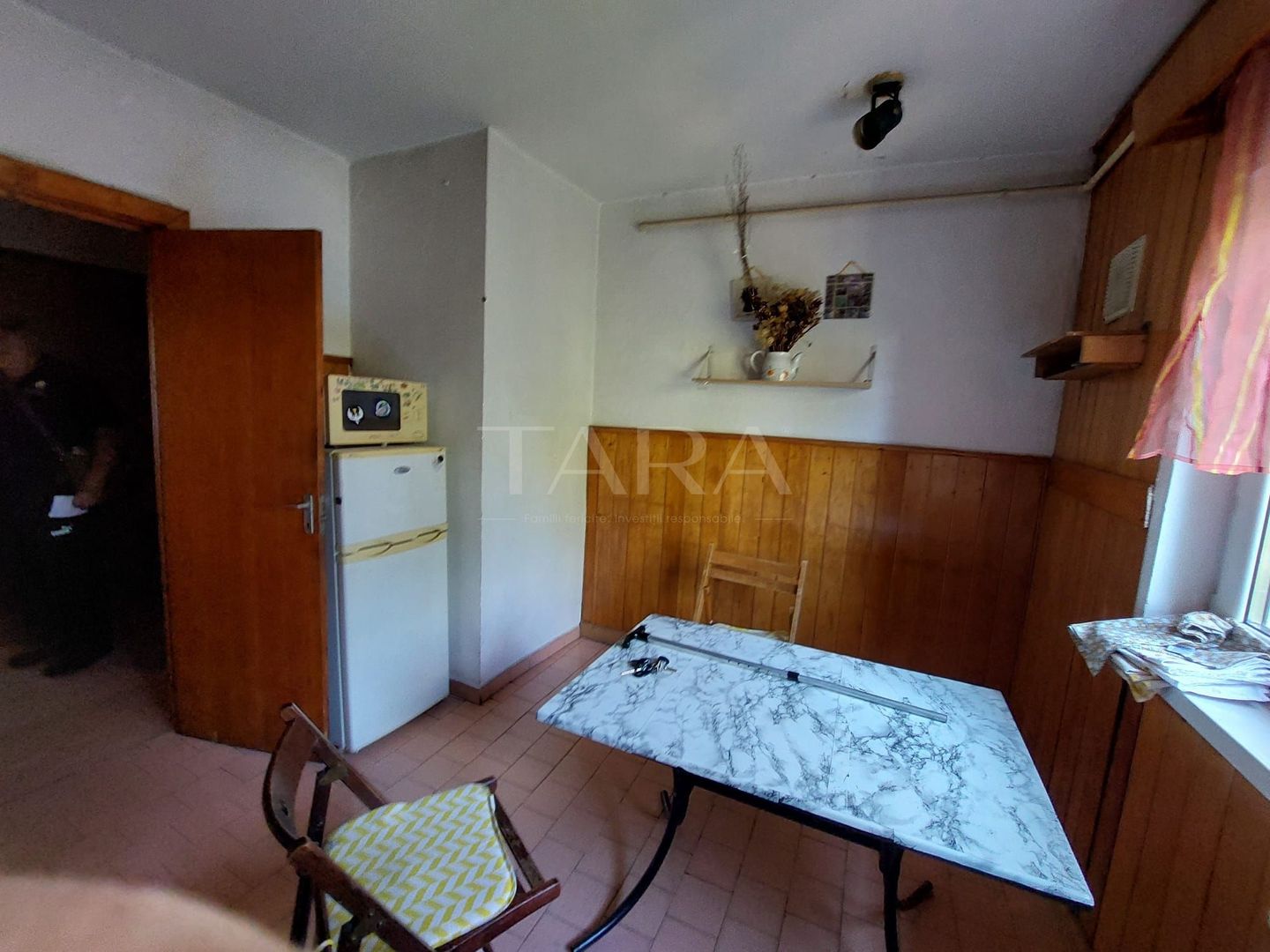 Apartament cu potențial excelent în Mănăștur – 3 camere decomandate. - Poză 2
