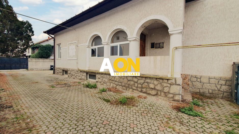 Casa 5 camere, D+P, pretabila pentru birouri, 322 mp teren, Centru - Poză 2