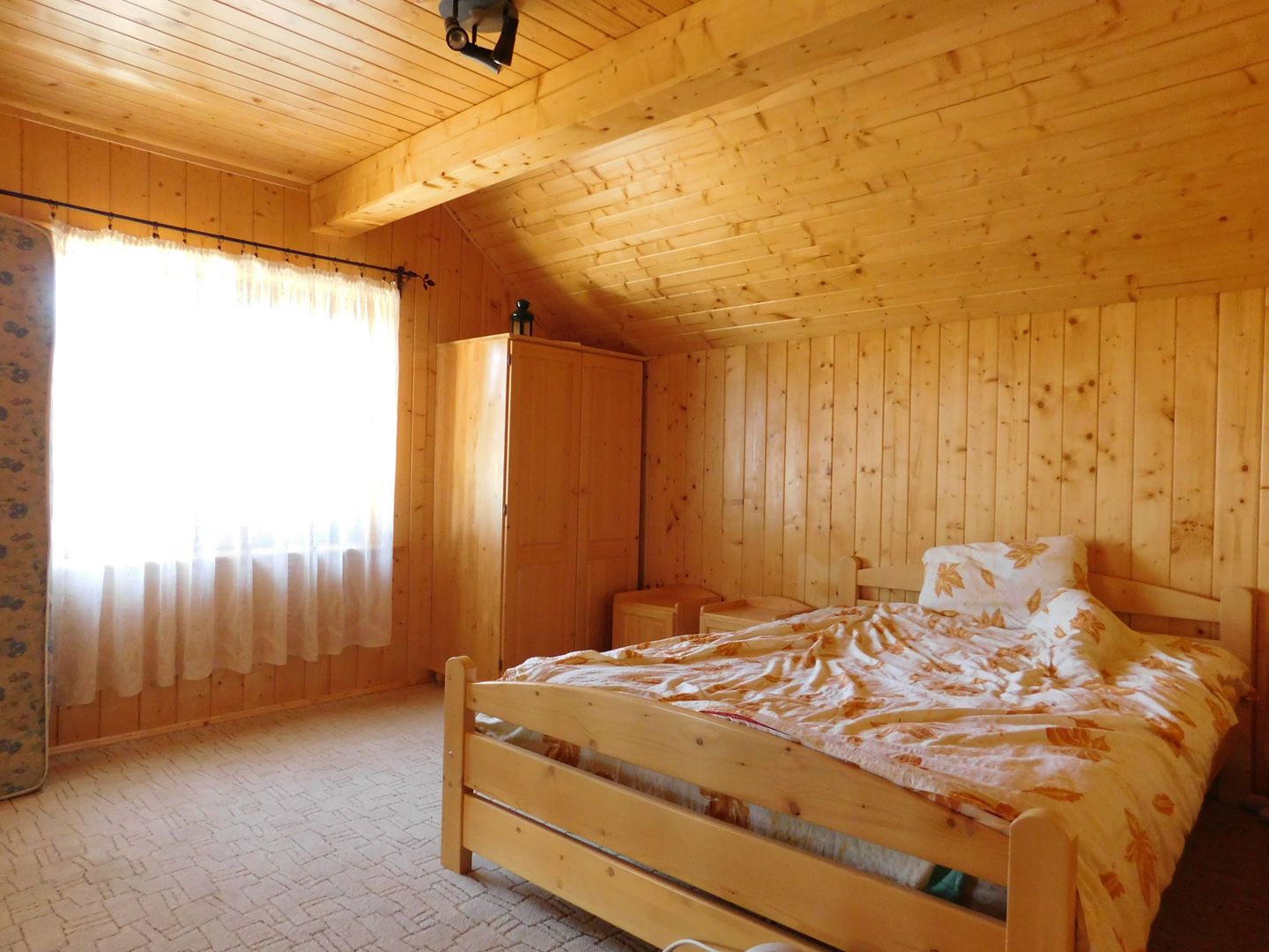 Casă de vacanta de vanzare, in Marisel, langa Cabana Motilor - Poză 15