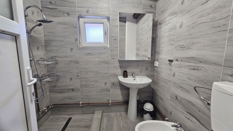 Splendoarea naturii imbinata cu stilul modern=pensiune exclusivista - Poză 23