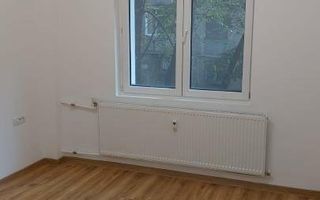 Apartament cu 3 camere in zona Crangasi - Poză 8