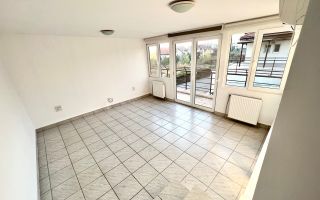 VILA CU 5 DORMITOARE LA INCHIRIERE IN COMPLEX REZIDENTIAL - Poză 13