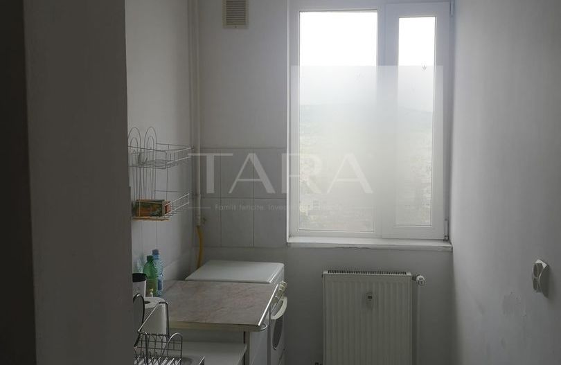 Apartament luminos cu vedere panoramică - Poză 3
