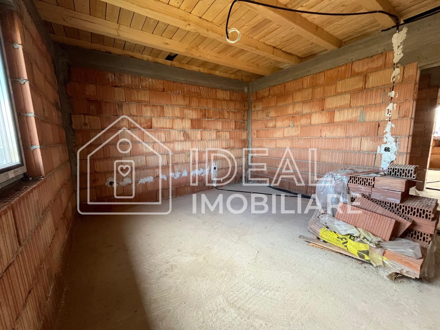 Casa individuala - 125mpu și 270mp curte | Sura Mica - Poză 16