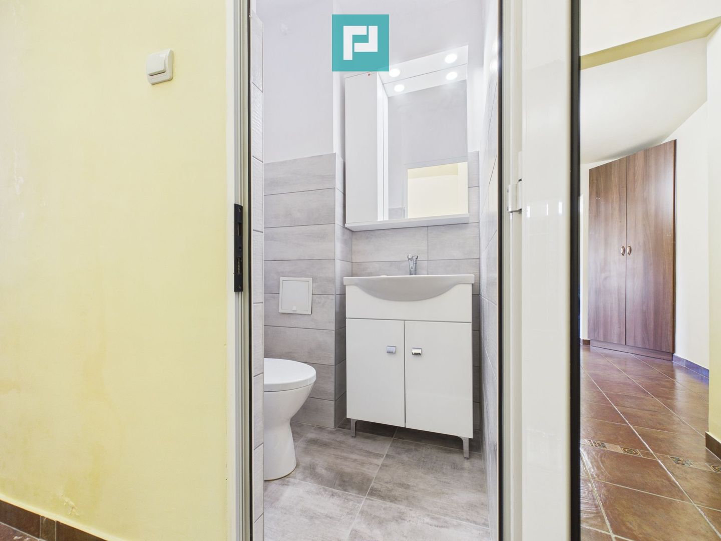 Apartament decomandat cu 3 camere, etaj II,  Alfa - Poză 9