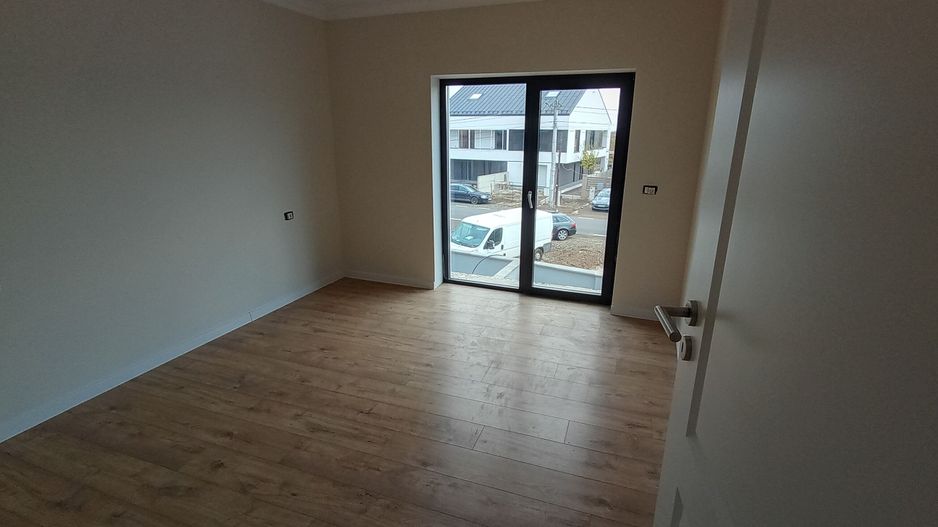 Sanandrei Duplex pe Etaj, Pozitie Excelenta, Teren Generos, Finisaje Moderne - Poză 11