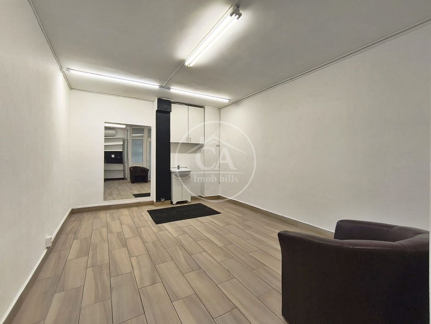 Spatiu comercial de inchiriat cu 1 camera in zona Iosia-Nord, Oradea - Poză 2