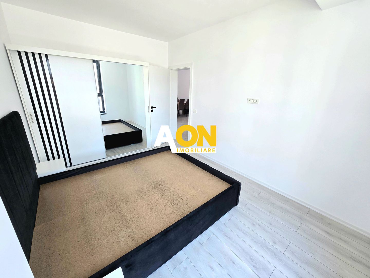 Apartament cu 3 Camere, Bloc Nou, Prima Închiriere, Zona Centru - Poză 6