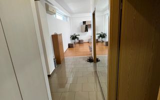 2 camere,  Zona Lipovei, apartament modern, loc de parcare, disponibil imediat - Poză 5