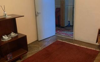 ofer spre vanzare apartament 3 camere zona Splai Mihai Viteazul, etaj - Poză 2