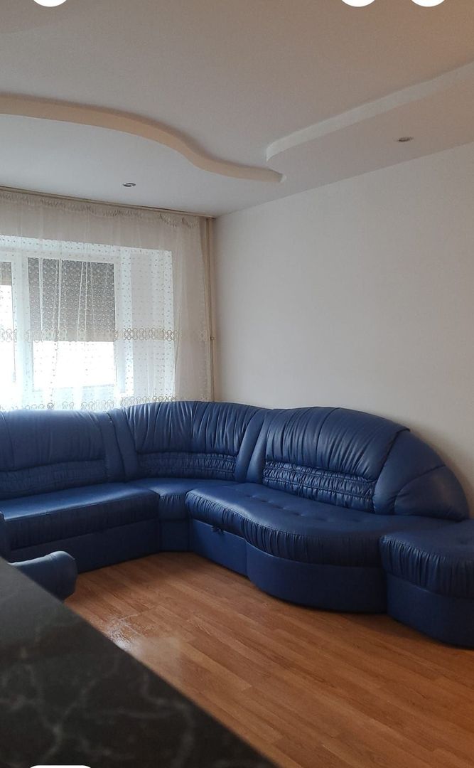 De inchiriat apartament 3 camere, Micro 20, 2100 lei - Poză 1