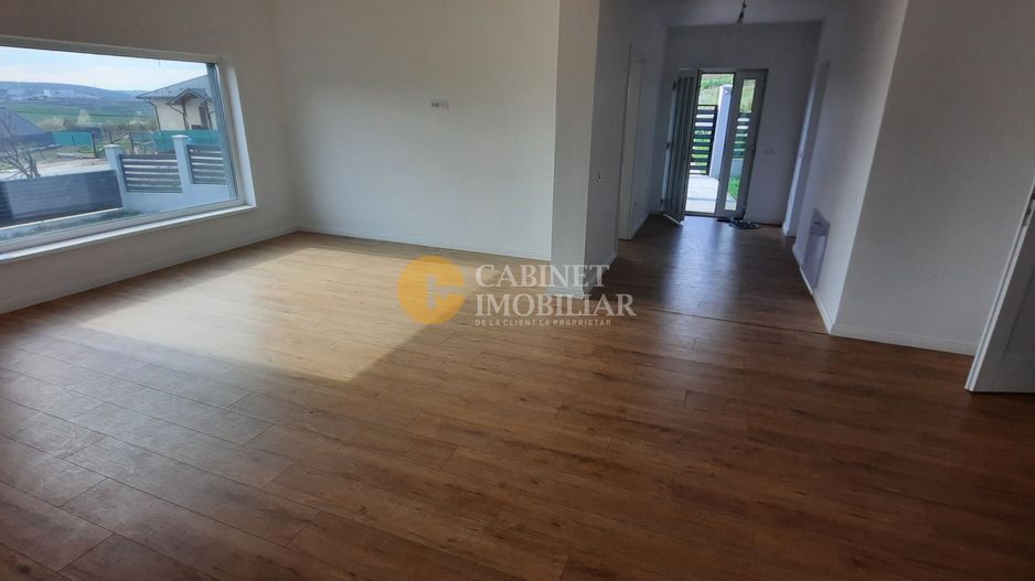 🏡 VILĂ PREMIUM VALEA ADÂNCĂ - Lux și Eficiență Energetică! 🏡 - Poză 3