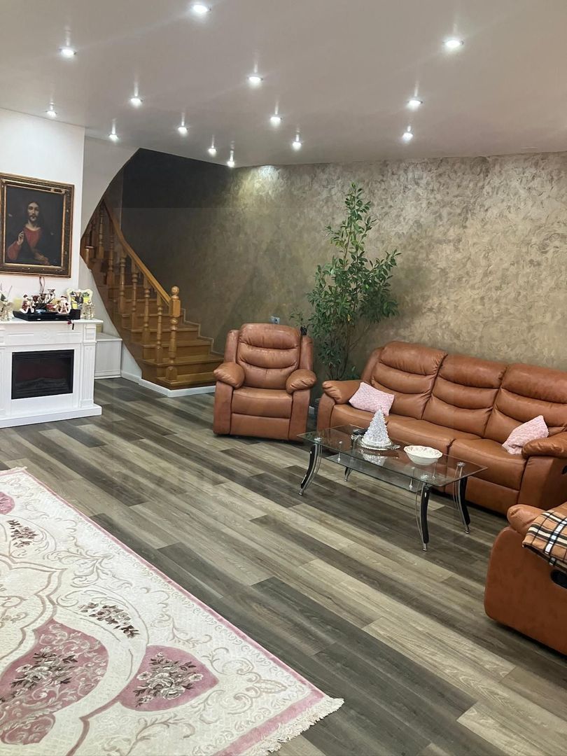 Case moderne x 2 cu 315 mp utili impreuna si teren 500 mp in Terezian - Poză 5