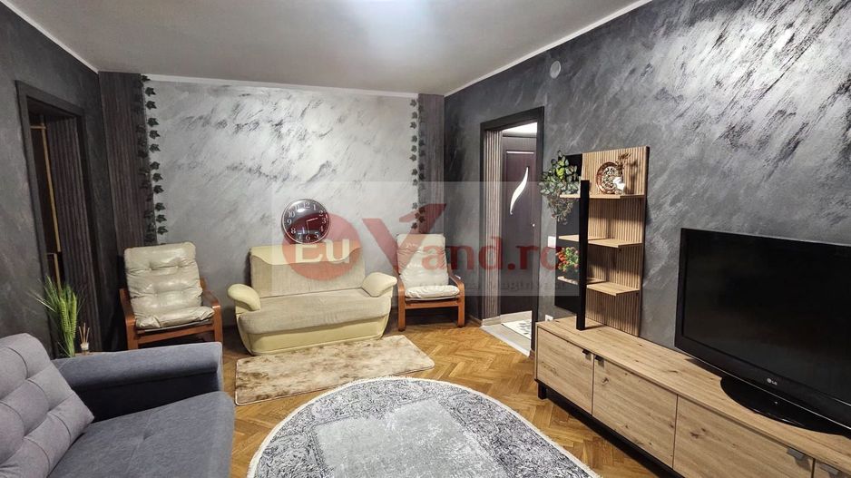 Apartament 2 camere renovat - Tiglina 2, M-uri - Poză 1