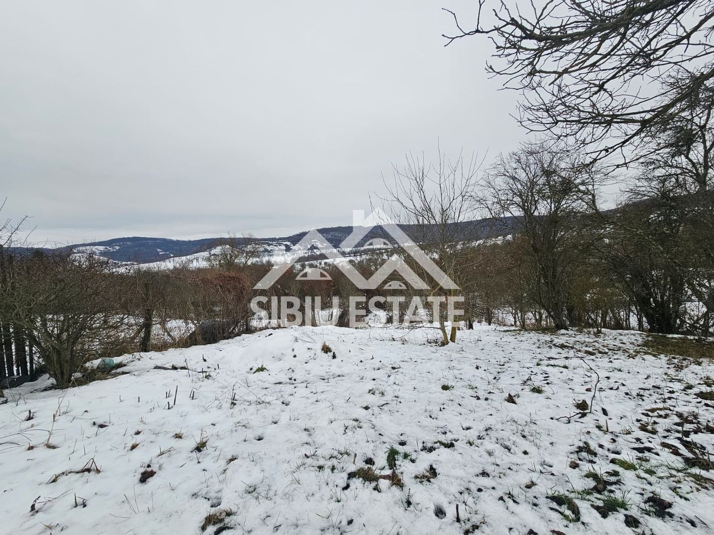 Casa Sibiu la Nucet teren 2317mp - Poză 13