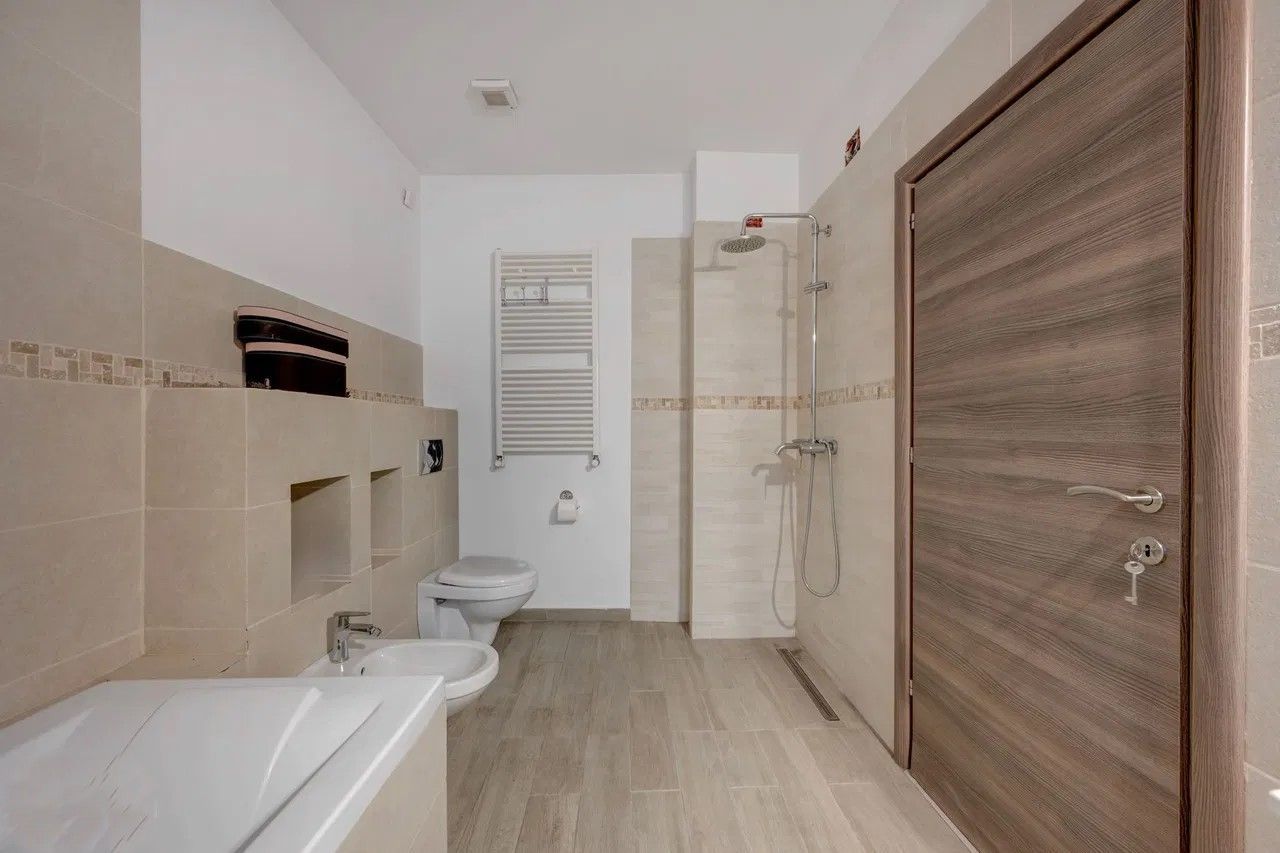 URGENT!, IMOBIL INDEPENDENT, 1260 MP, CURTE, LOCUIT/BIROURI,NEGOCIABIL - Poză 3