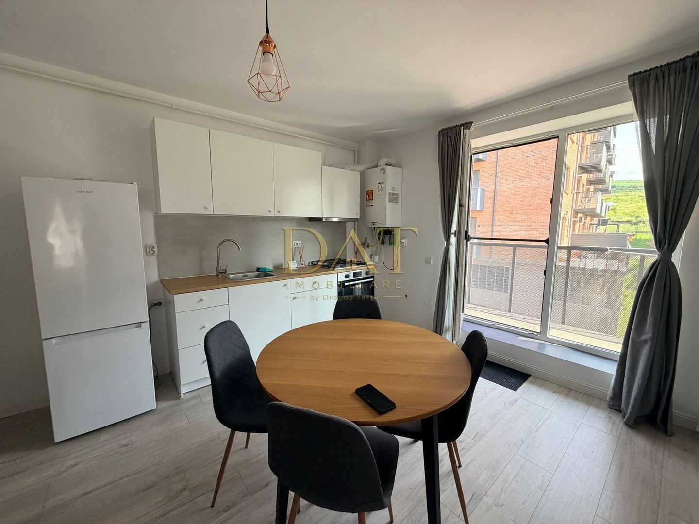Apartament 3 camere, et intermediar, loc de parcare, BETA RESIDENCE - Poză 2