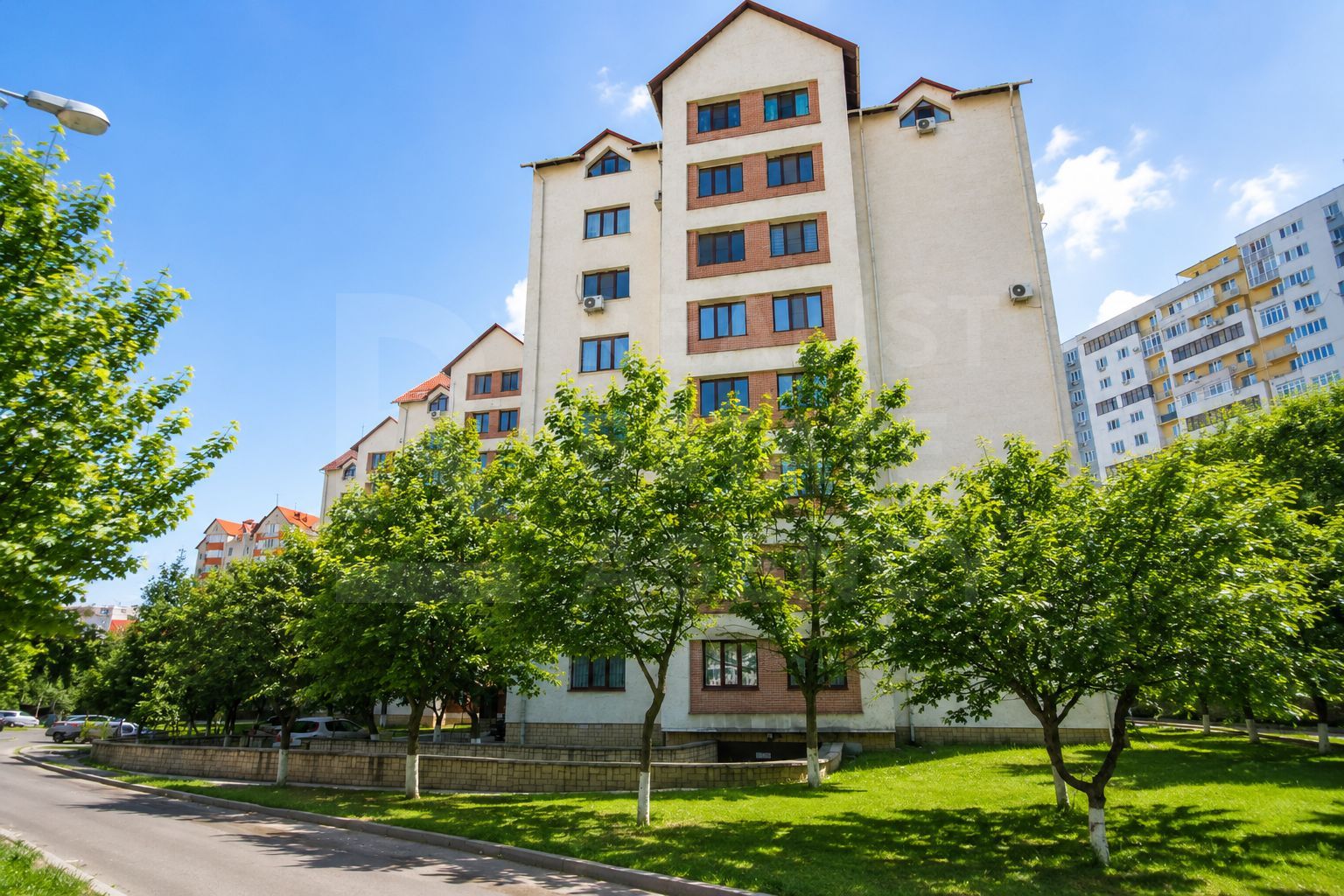 Vânzare, apartament, 3 camere, str. Ion Inculeț, Centru - Poză 1