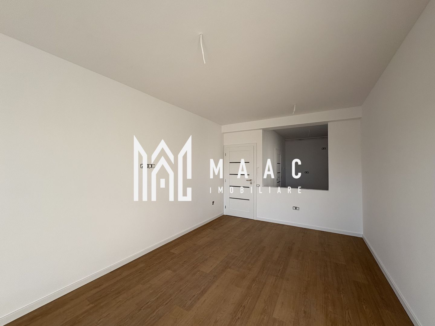 Apartament 3 camere I 2 Bai I Parcare inclusa I Zona vest - Poză 7