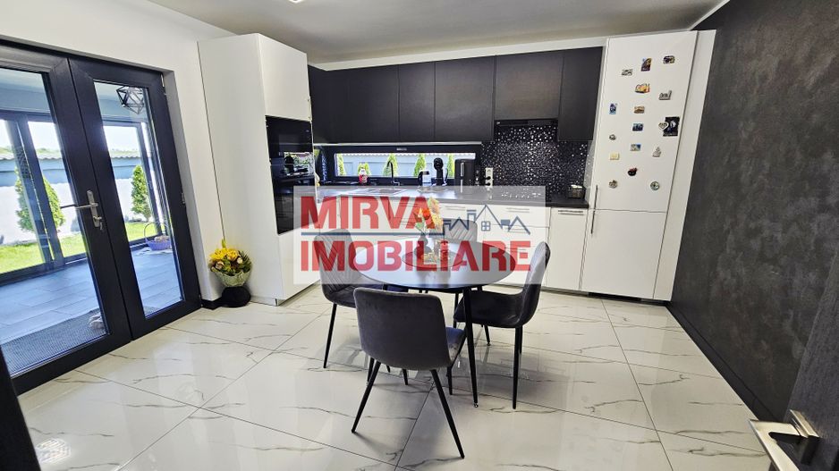 Vila moderna din Strejnicu – confort, natura și intimitate - Poză 14