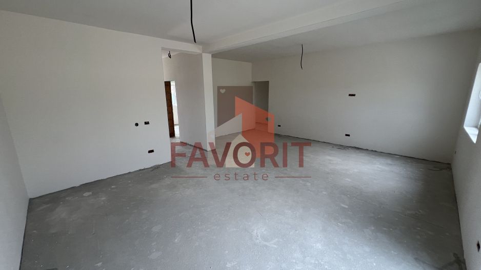 Duplex 4 camere despartit prin camera tehnica | Chisoda - Poză 4