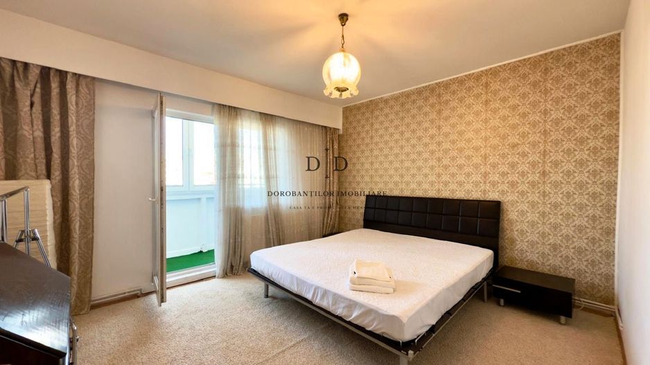 Închiriere apartament 3 camere – Calea Dorobanților-Parcare exterioară - Poză 8