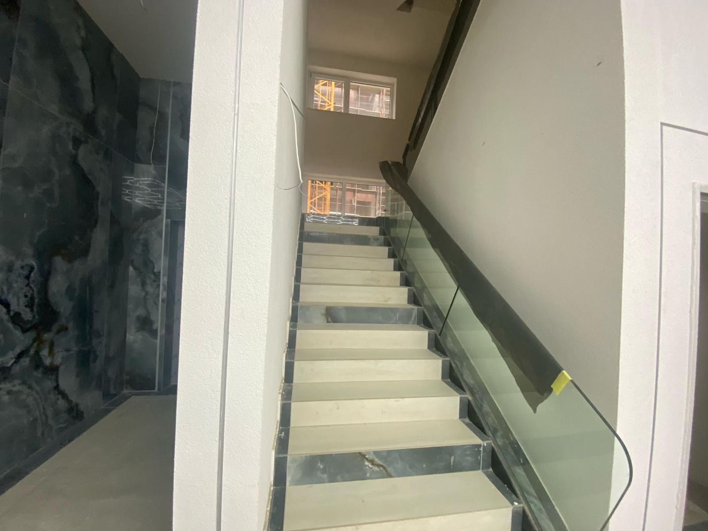 Apartament 2 camere tip studio finisaje premium,5 min metrou Berceni - Poză 9