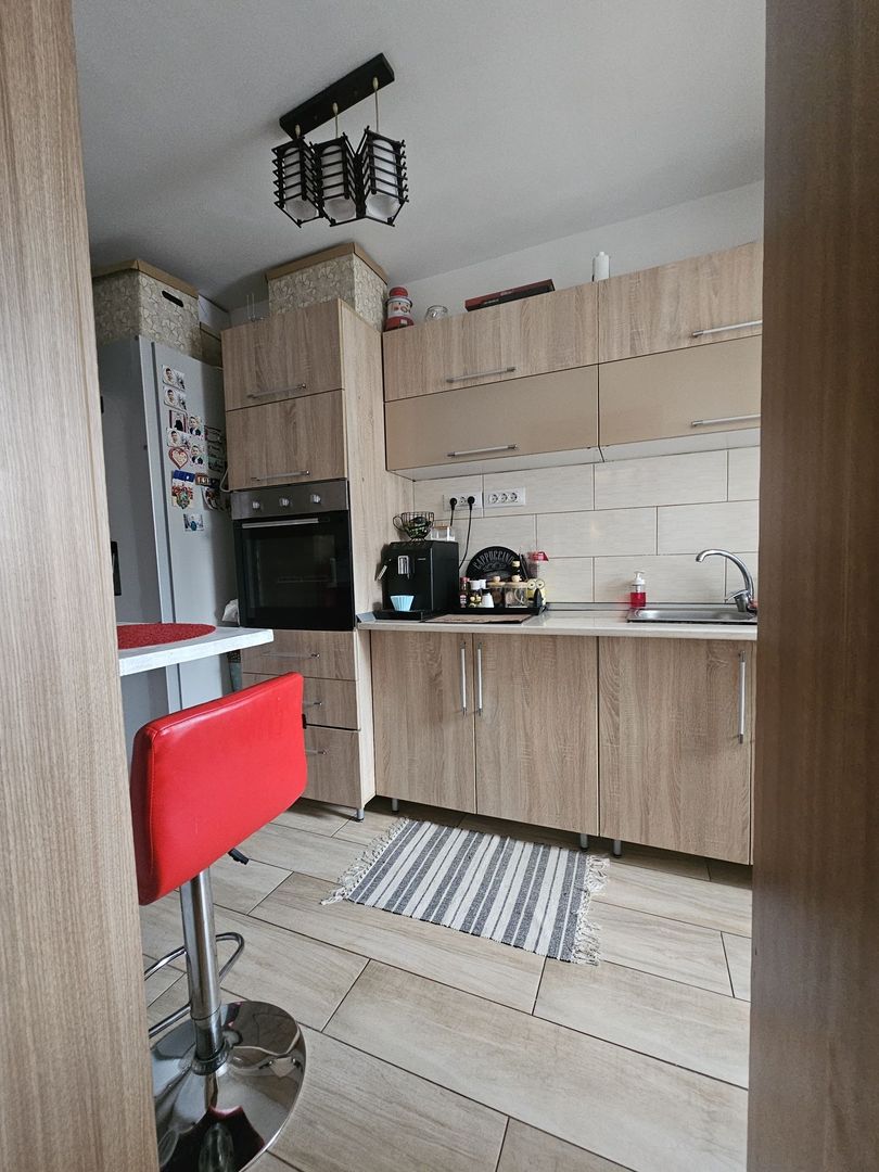 Apartament 3 camere, Cetate, et.3, pivnita, bloc caramida - Poză 8