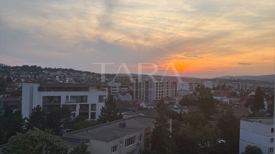 EXCLUSIVITATE.  Apartament decomandat, 2 camere, central Gheorgheni. - Poză 1