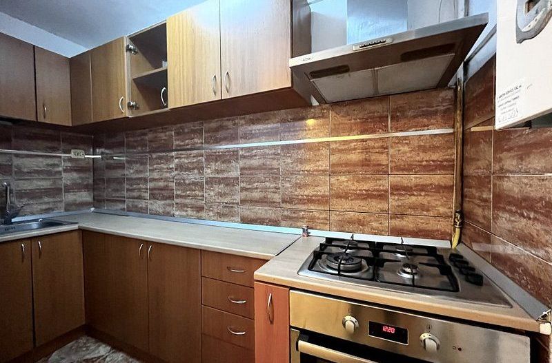 Un apartament spațios cu 3 camere, et. 1, in zona Girocului - Vladeasa - Poză 5