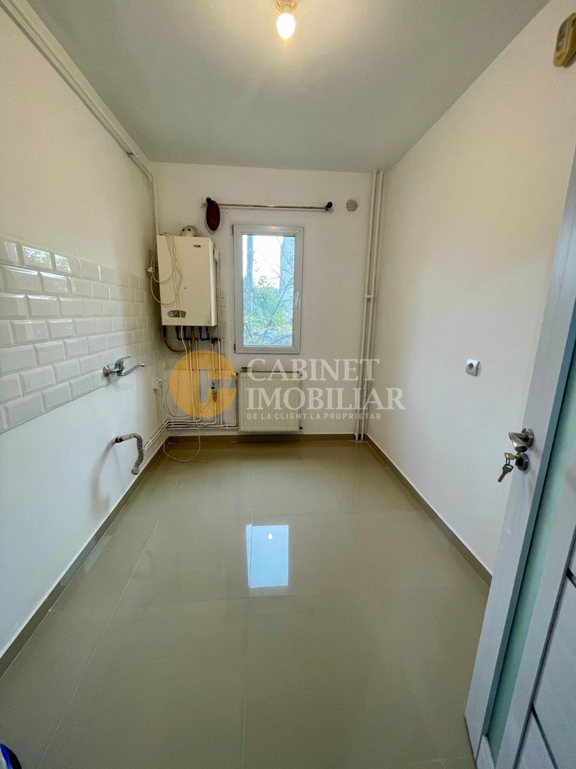 Apartament cu 2 camere - Etaj 1 - Bloc Fara Risc - Zona Primaveri - Poză 5