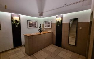 VANZARE 3 CAMERE DECOMANDAT BL. UNIRII - Poză 1