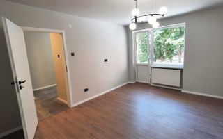 Apartament 2 camere, etaj 1, renovat complet, ultracentral - Poză 1