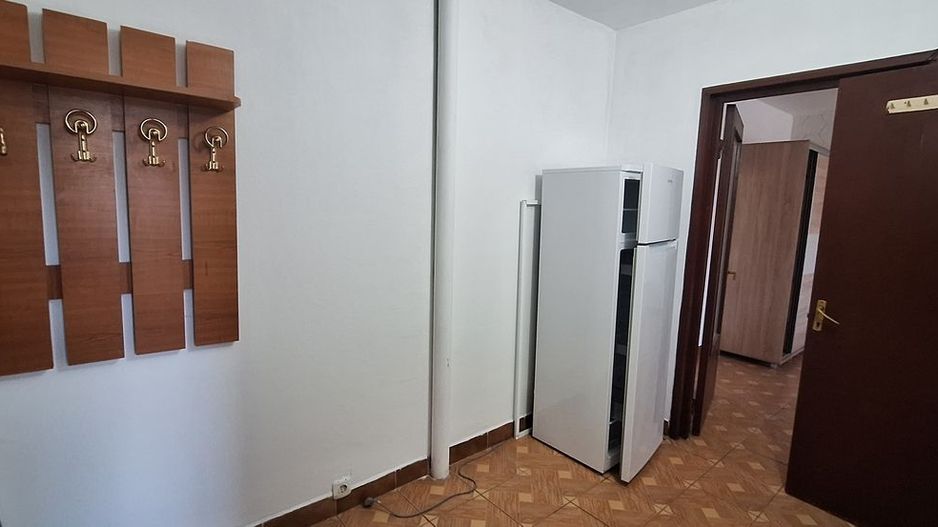 Garsoniera, etaj 1, Zona Brancoveanu, Spitalul de copii Marie Curie. - Poză 2