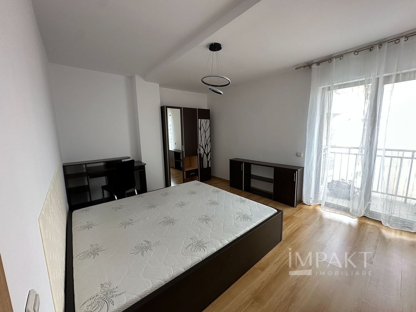 Apartament de inchiriat cu 3 camere,zona semicentrala! - Poză 9